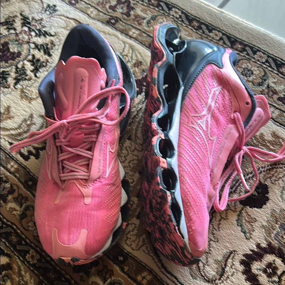 Mizuno Wave Prophecy Women's Pink Athletic Shoes 8.5